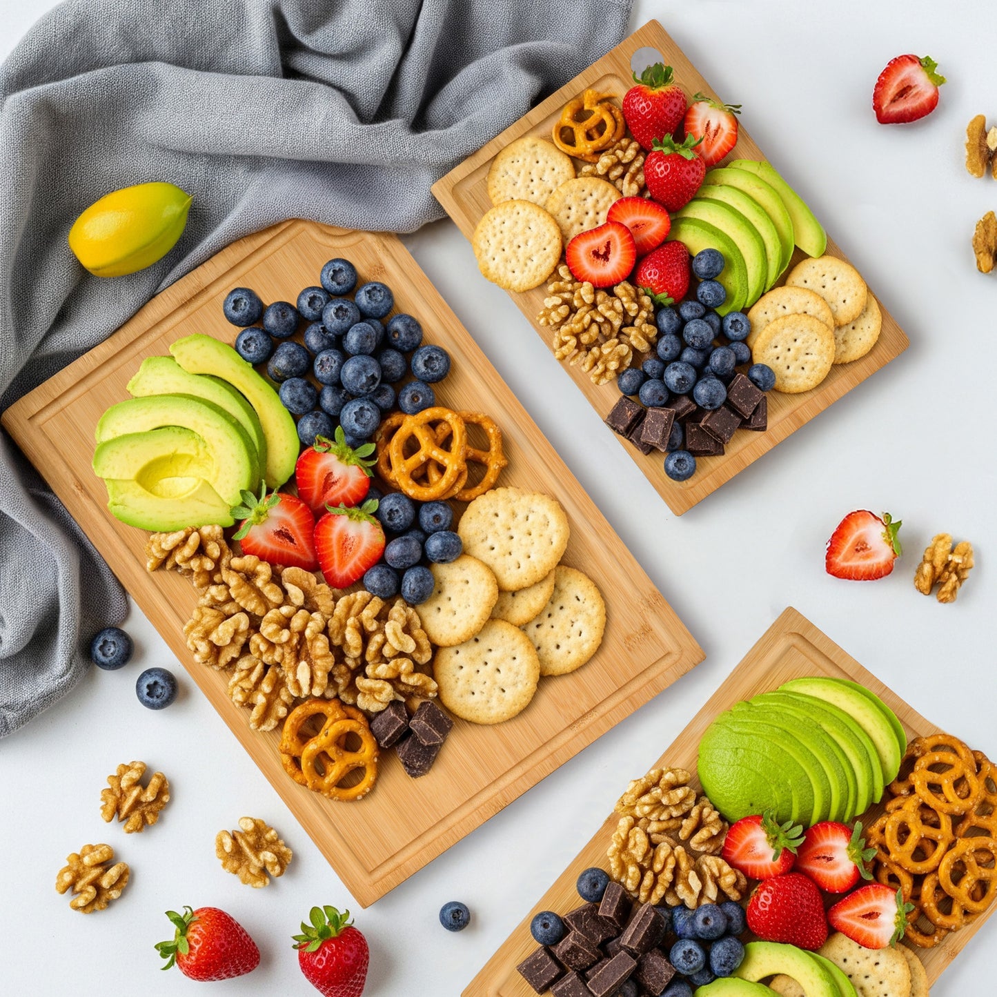 Kikcoin Bamboo Cutting Board, 3 Pcs Cutting Board with 3 Hooks, Wood Chopping Boards for Kitchen, Deep Juice Groove for Vegetables and Meat